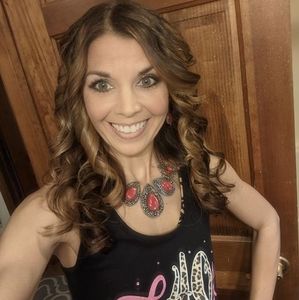 Meet your Posher, Tara